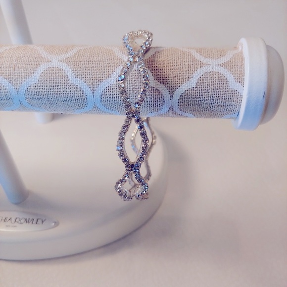 💮Bangle Rhinestone Bracelet💮 - Picture 2 of 6